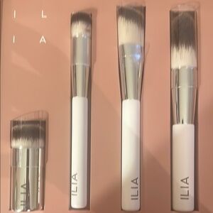 ILIA White Skincare Tools Set